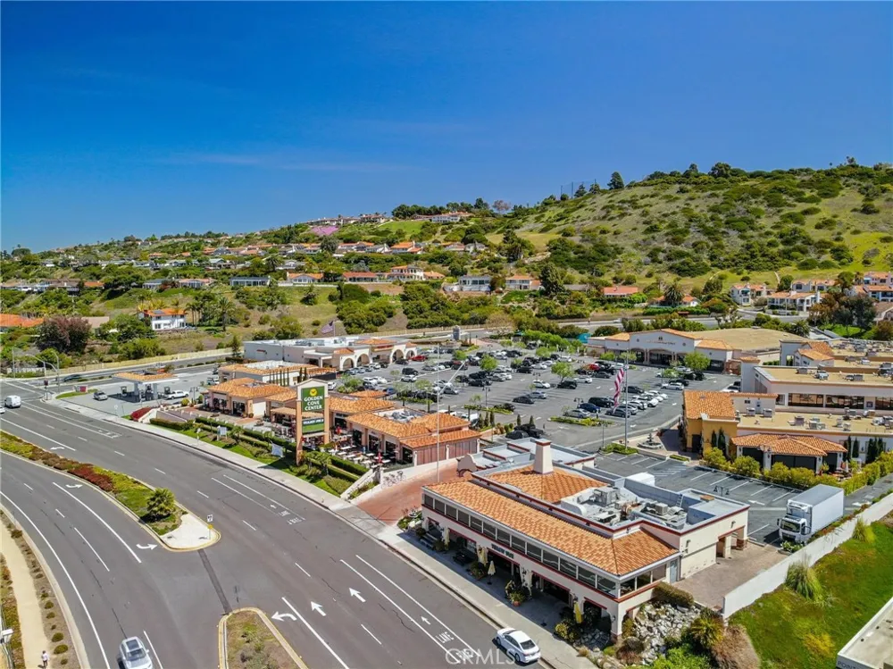 436 Via Media Palos Verdes Estates, CA 90274