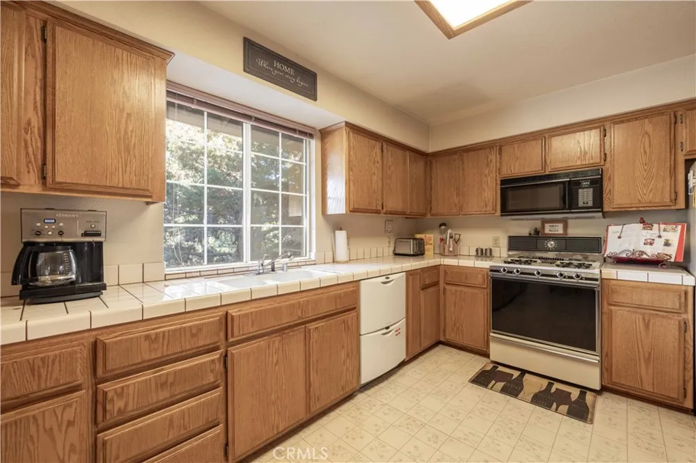 444 Elysian Big Bear City, CA 92314