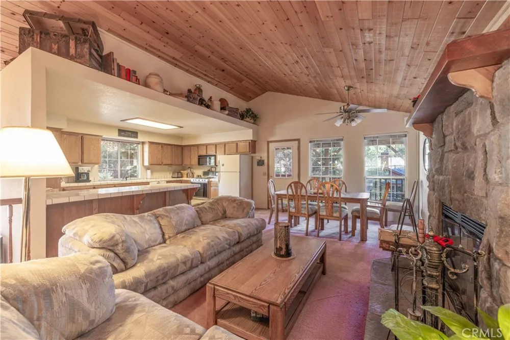 444 Elysian Big Bear City, CA 92314