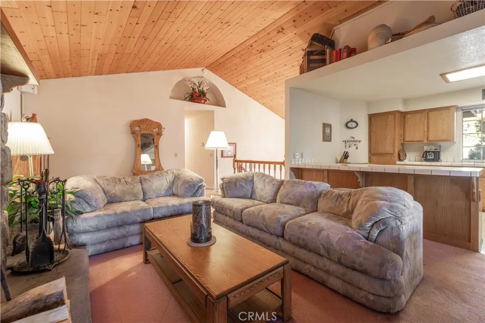 444 Elysian Big Bear City, CA 92314