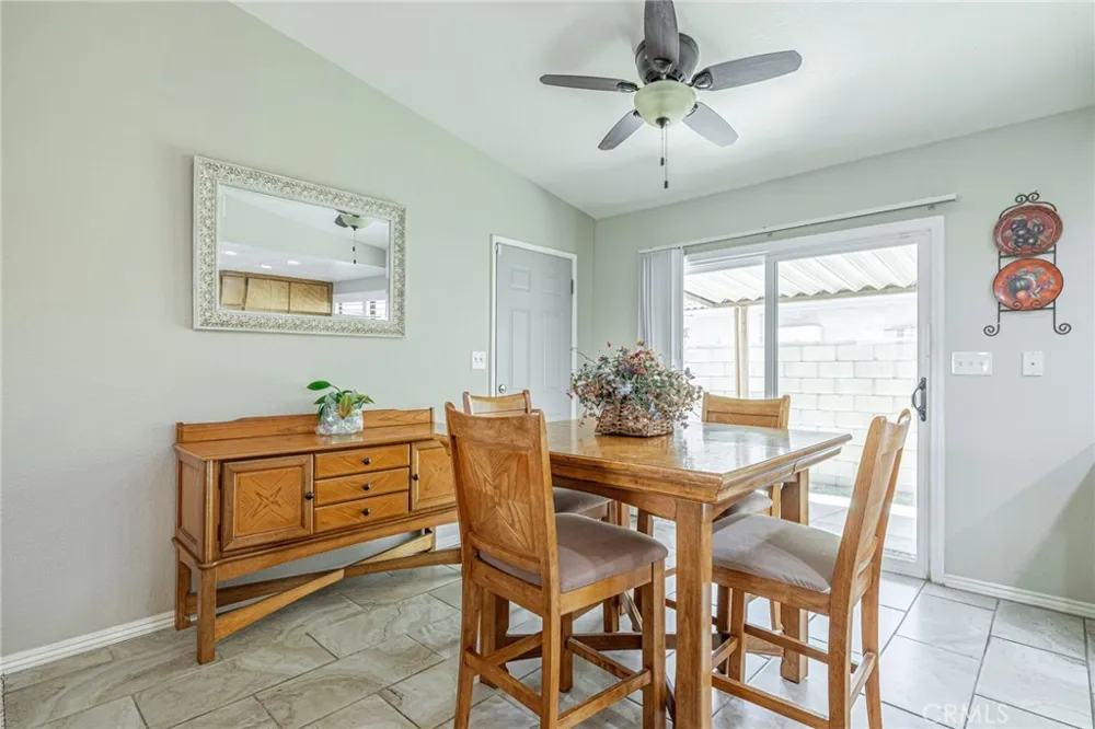 43729 La Paz Lancaster, CA 93535