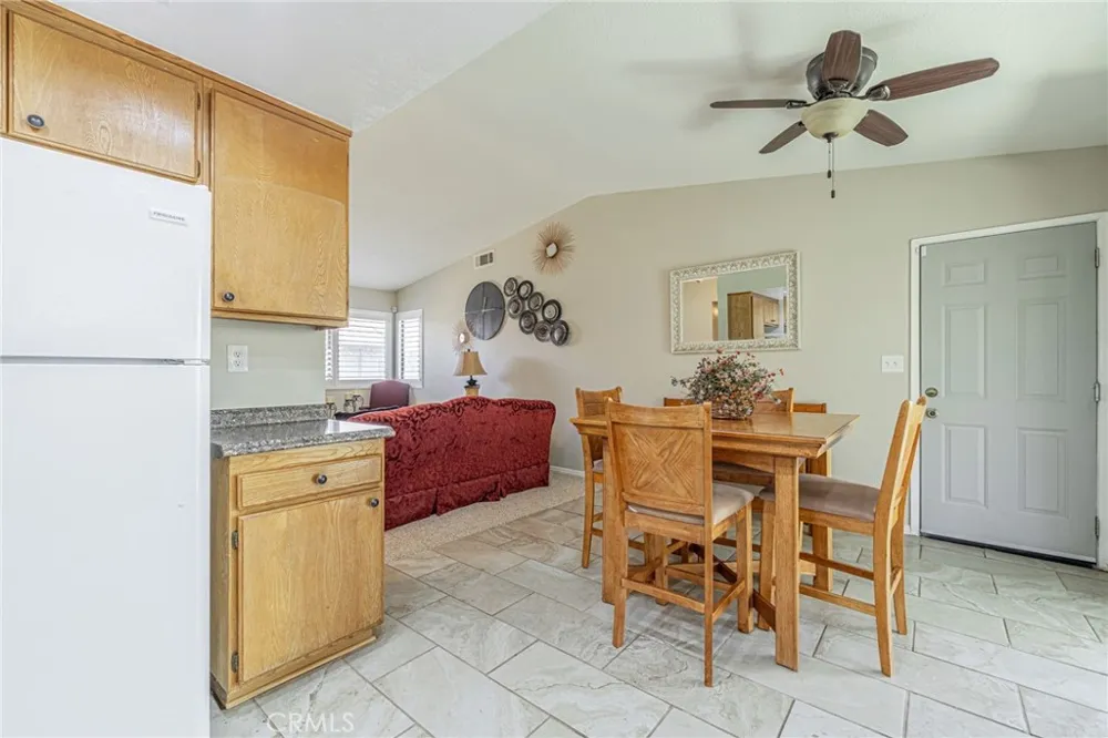 43729 La Paz Lancaster, CA 93535