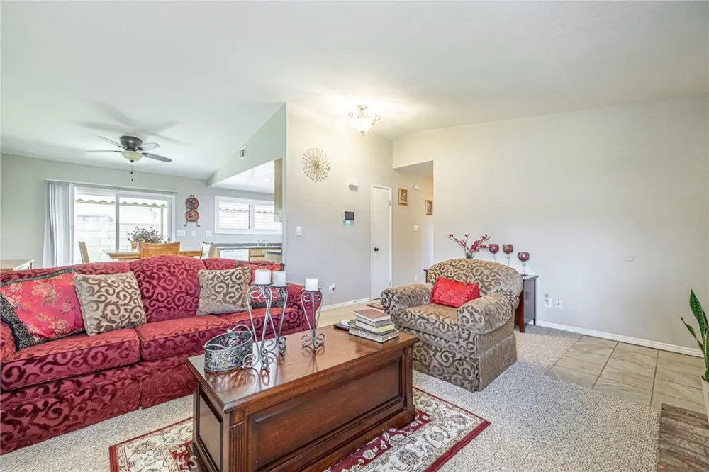 43729 La Paz Lancaster, CA 93535