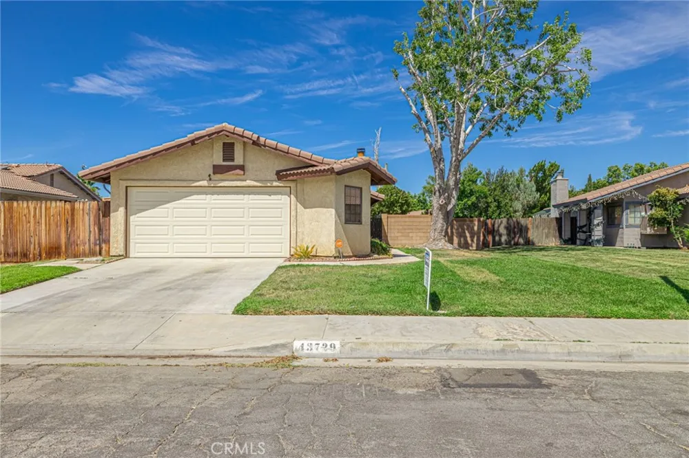 43729 La Paz Lancaster, CA 93535