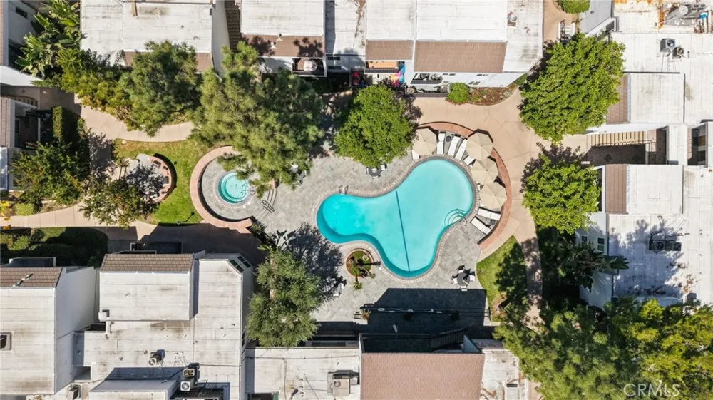 18645 Hatteras St #234 Tarzana, CA 91356