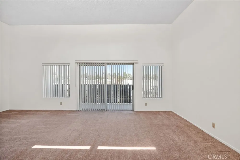 18645 Hatteras St #234 Tarzana, CA 91356