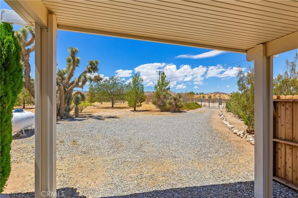 56713 Lowe Yucca Valley, CA 92284