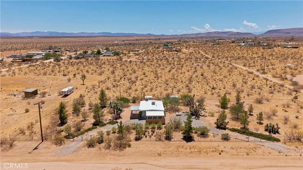 56713 Lowe Yucca Valley, CA 92284