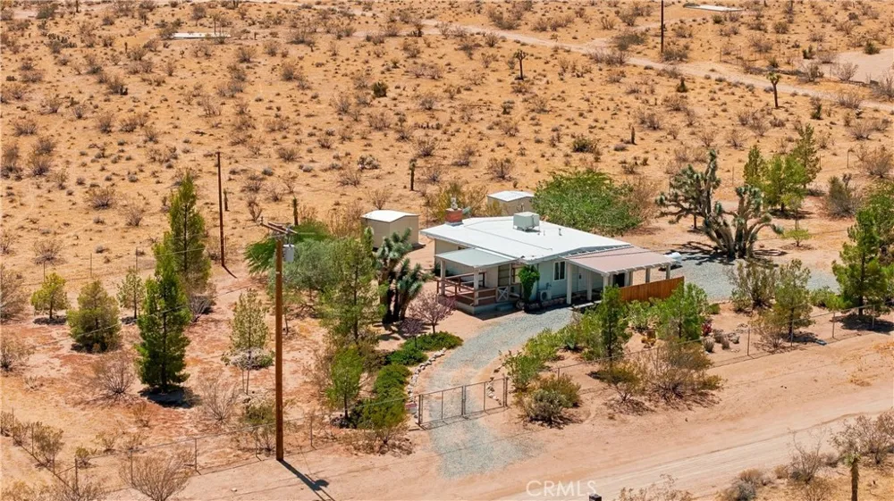 56713 Lowe Yucca Valley, CA 92284