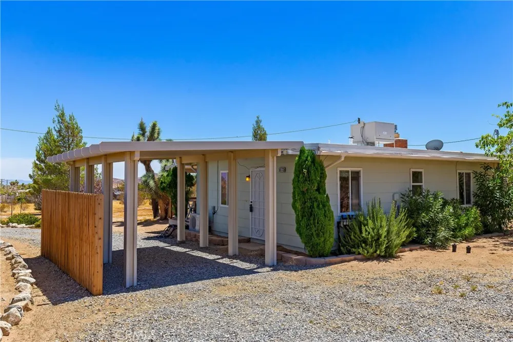56713 Lowe Yucca Valley, CA 92284