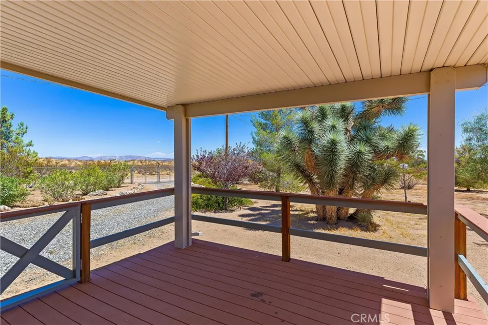 56713 Lowe Yucca Valley, CA 92284