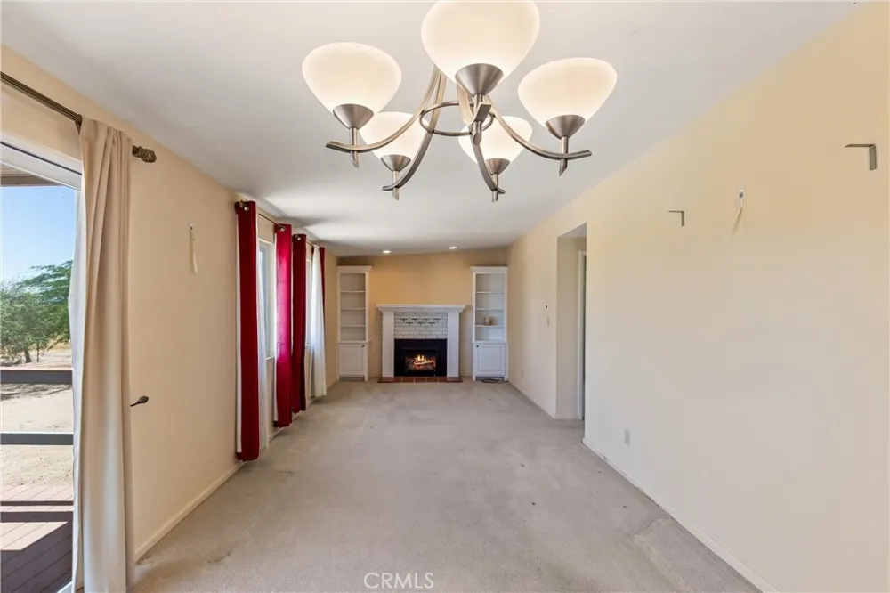 56713 Lowe Yucca Valley, CA 92284