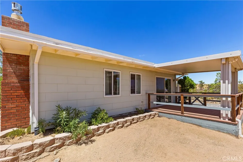 56713 Lowe Yucca Valley, CA 92284