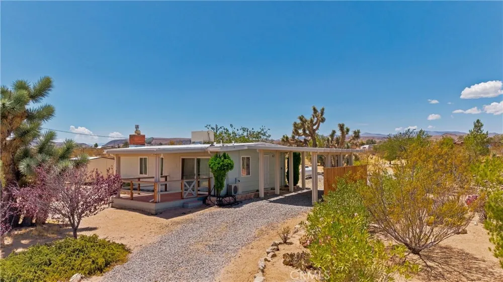 56713 Lowe Yucca Valley, CA 92284