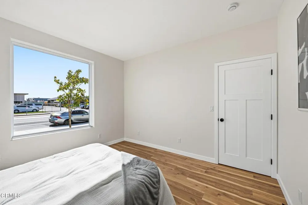 1131 W 2nd Street Oxnard, CA 93030