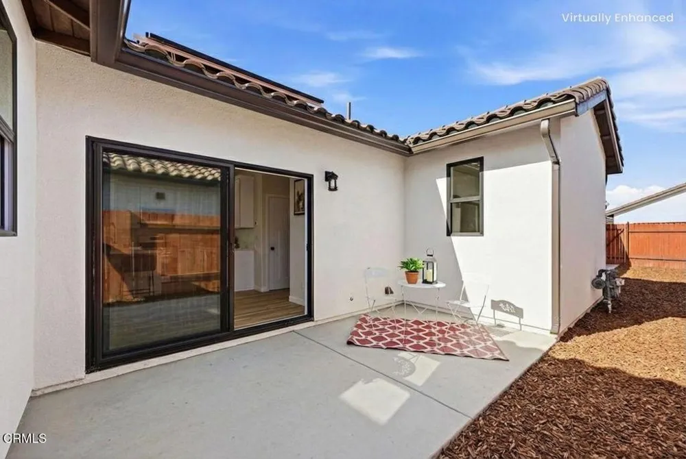 1131 W 2nd Street Oxnard, CA 93030