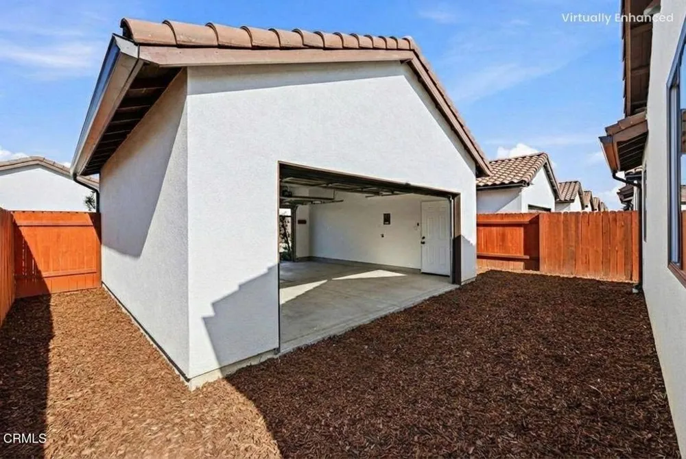 1131 W 2nd Street Oxnard, CA 93030