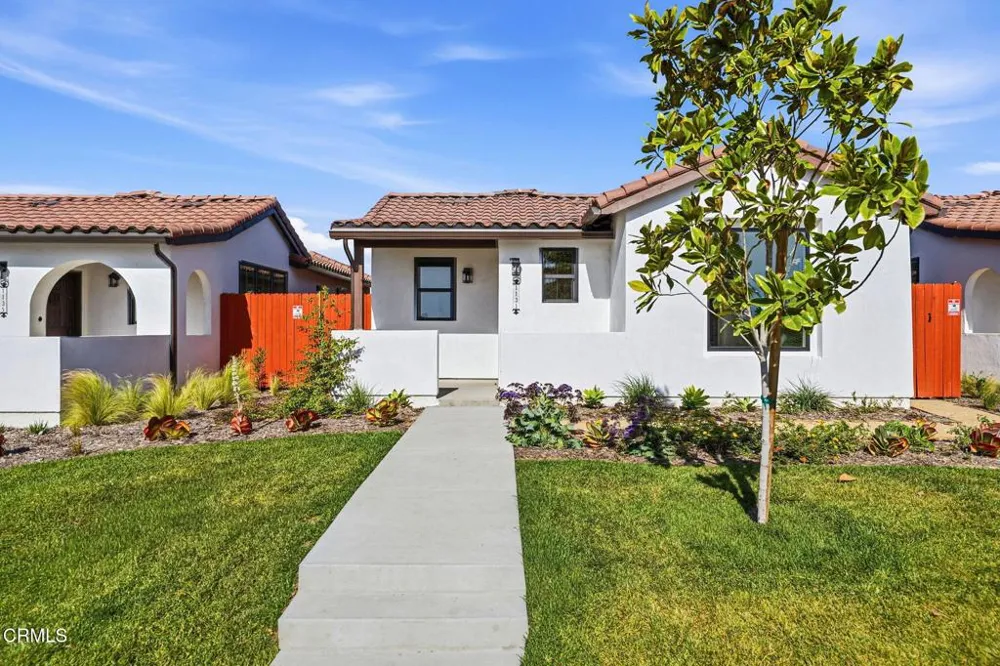 1131 W 2nd Street Oxnard, CA 93030