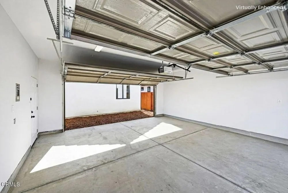 1131 W 2nd Street Oxnard, CA 93030