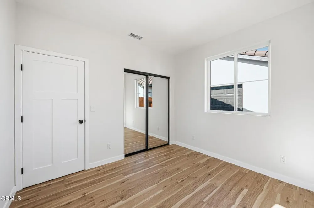 1131 W 2nd Street Oxnard, CA 93030
