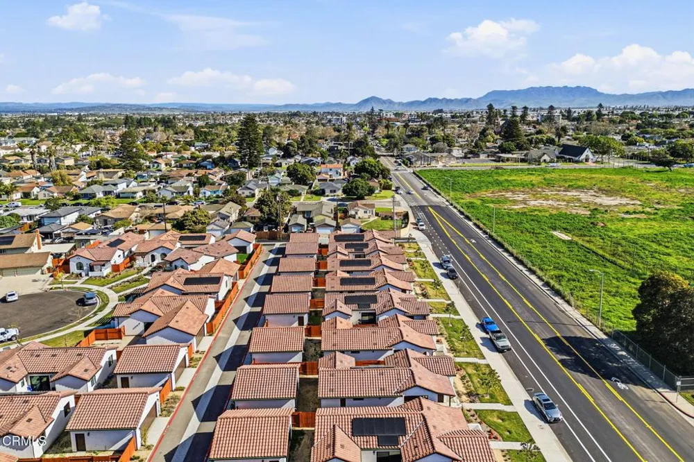 1131 W 2nd Street Oxnard, CA 93030