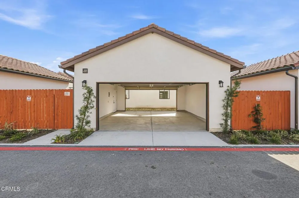 1131 W 2nd Street Oxnard, CA 93030