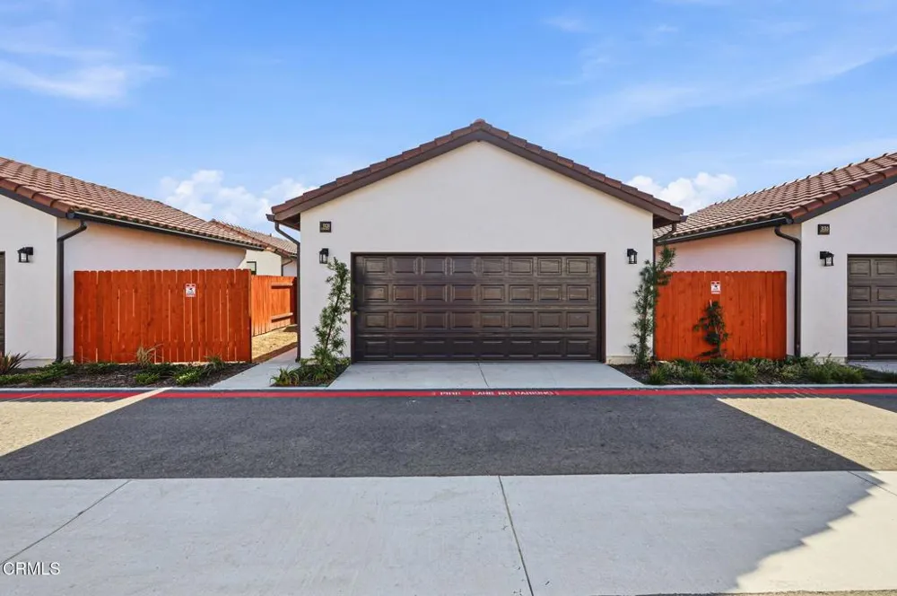1131 W 2nd Street Oxnard, CA 93030