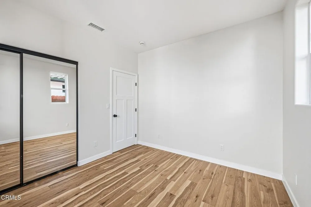 1131 W 2nd Street Oxnard, CA 93030