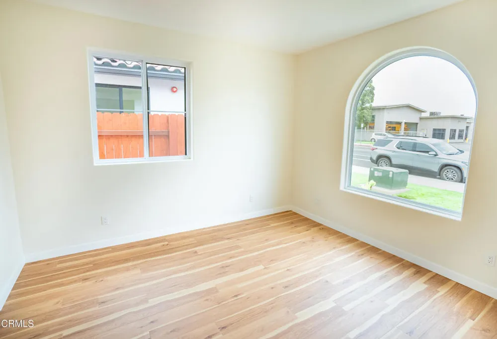 1141 W 2nd Street Oxnard, CA 93030