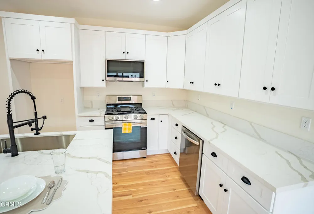 1141 W 2nd Street Oxnard, CA 93030