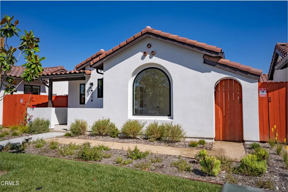 1141 W 2nd Street Oxnard, CA 93030