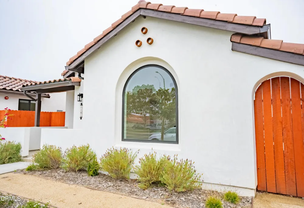 1141 W 2nd Street Oxnard, CA 93030