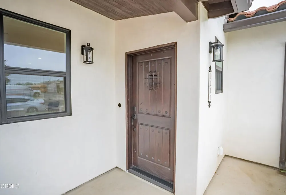 1141 W 2nd Street Oxnard, CA 93030