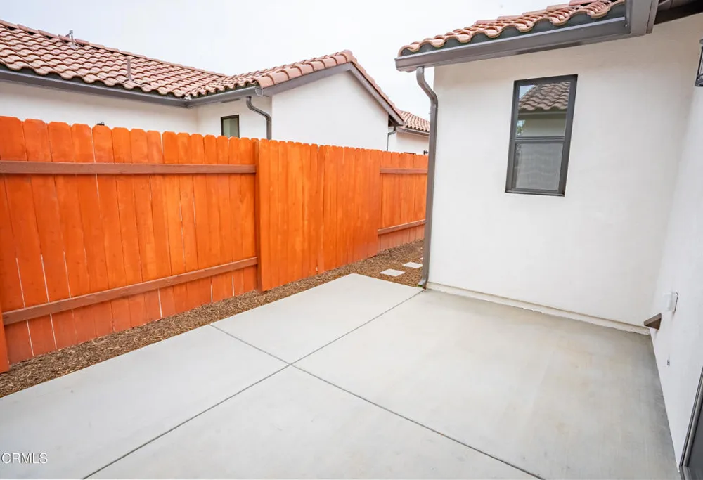 1135 W 2nd Street Oxnard, CA 93030