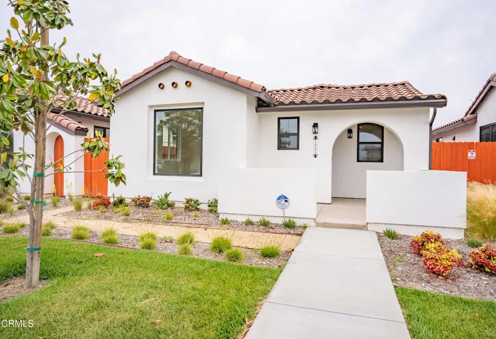 1135 W 2nd Street Oxnard, CA 93030