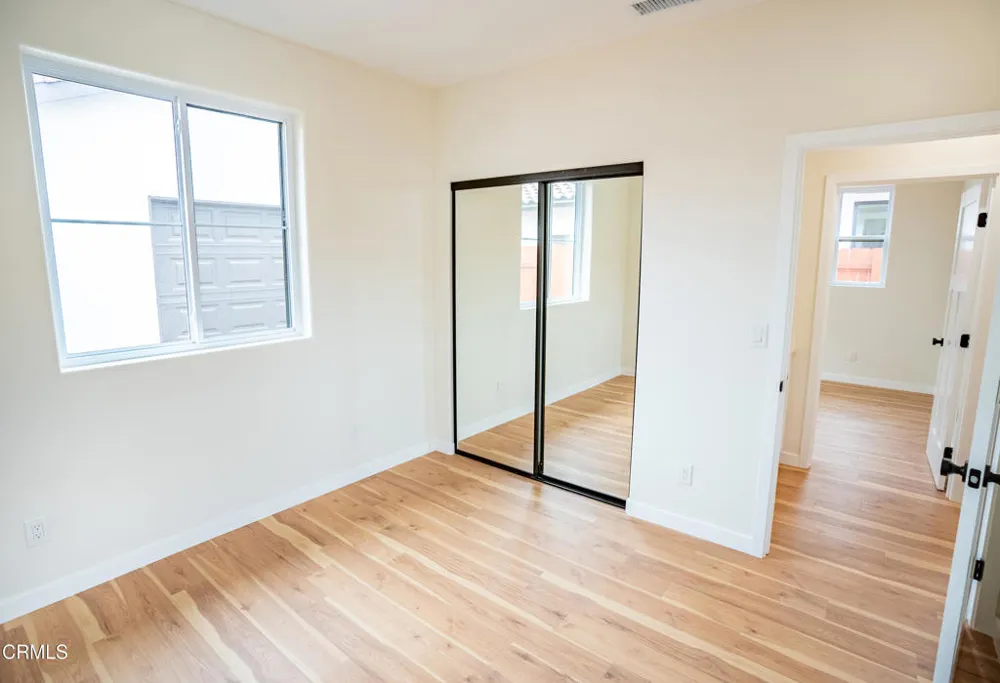 1135 W 2nd Street Oxnard, CA 93030