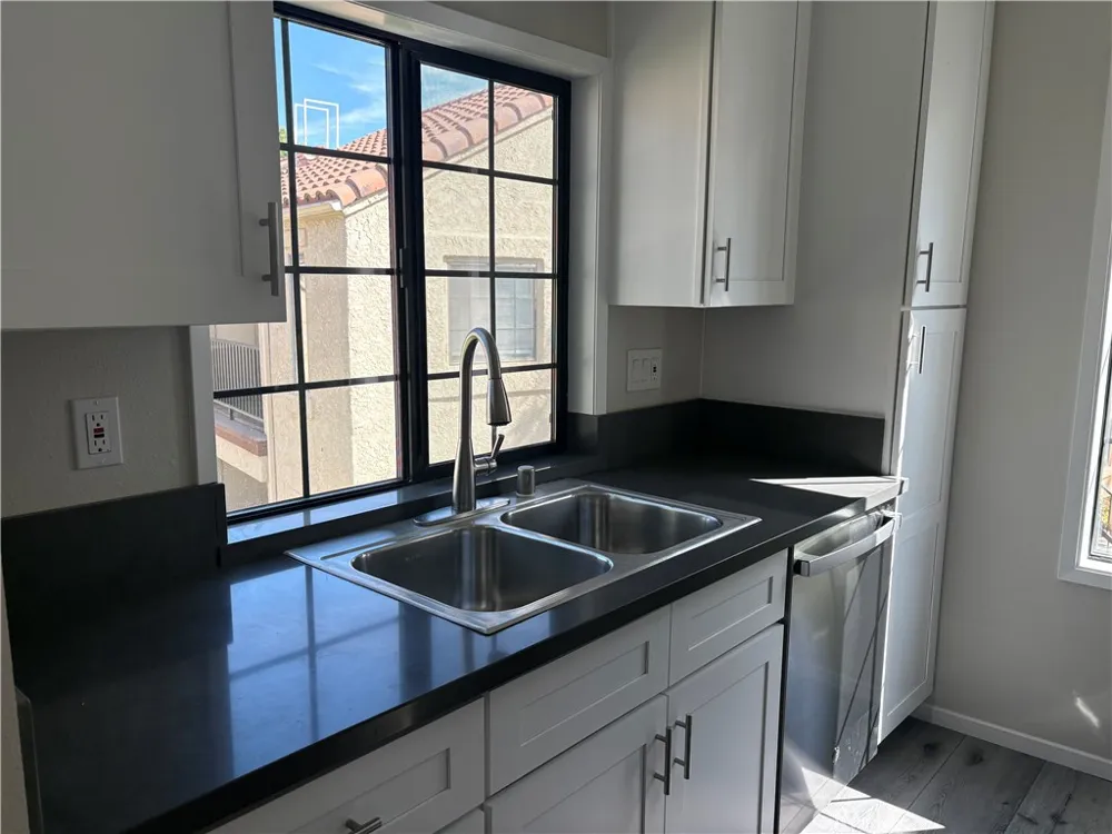 2554 Olive #98 Palmdale, CA 93550