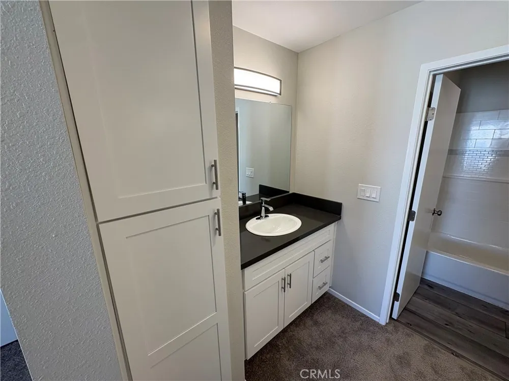 2554 Olive #98 Palmdale, CA 93550