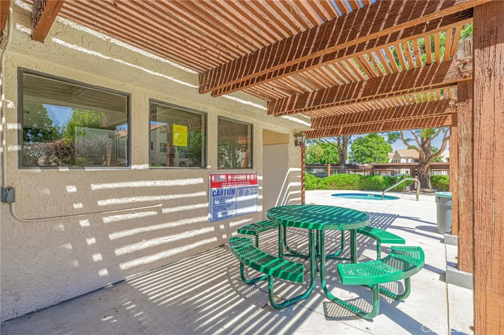 2554 Olive #98 Palmdale, CA 93550
