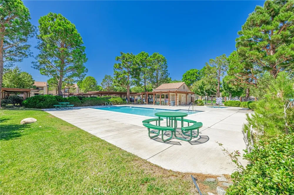 2554 Olive #98 Palmdale, CA 93550