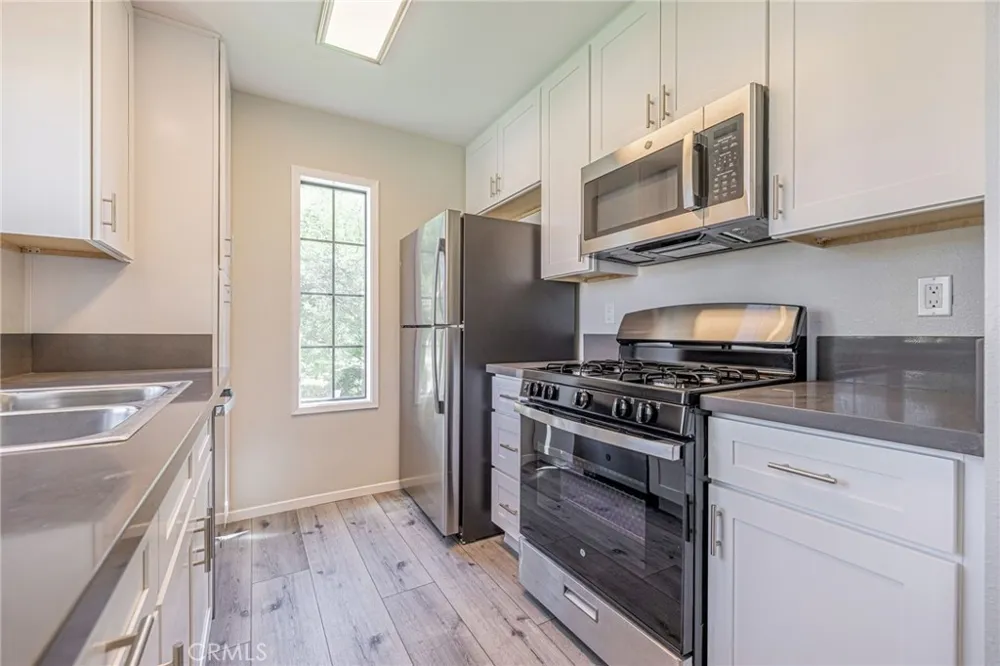 2554 Olive #98 Palmdale, CA 93550