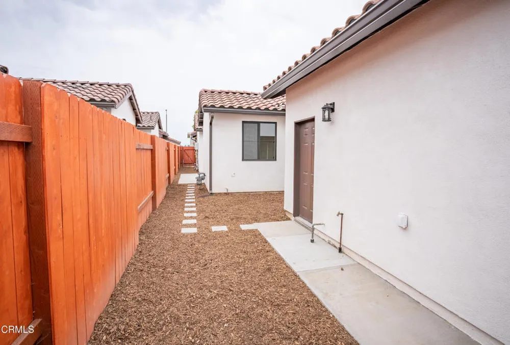 1125 W 2nd Street Oxnard, CA 93030