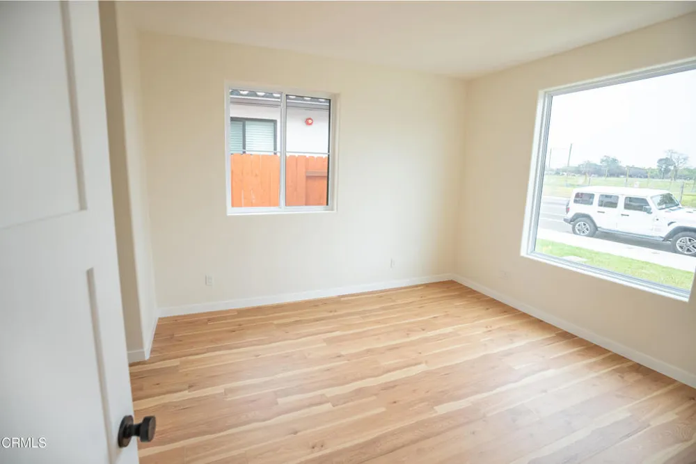 1125 W 2nd Street Oxnard, CA 93030
