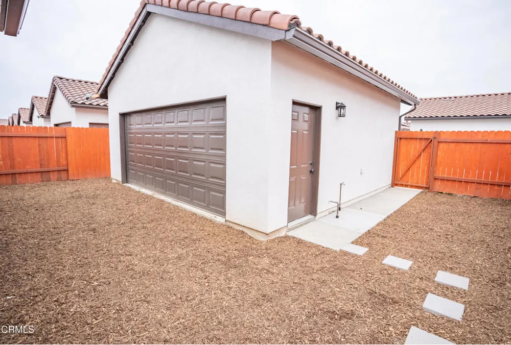 1125 W 2nd Street Oxnard, CA 93030