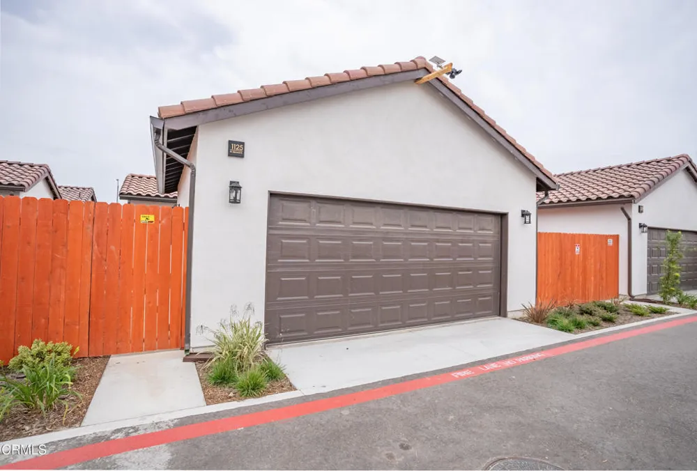 1125 W 2nd Street Oxnard, CA 93030