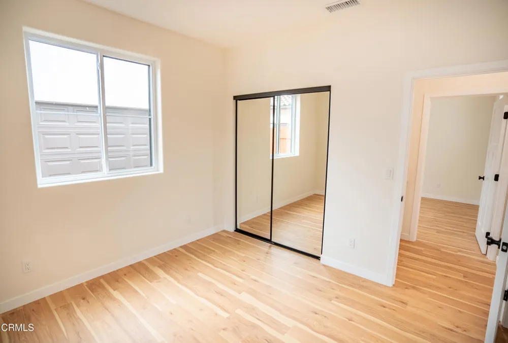 1125 W 2nd Street Oxnard, CA 93030
