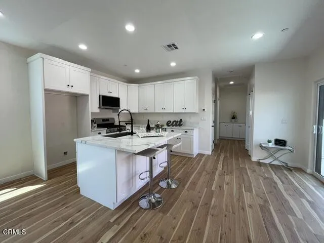 1125 W 2nd Street Oxnard, CA 93030