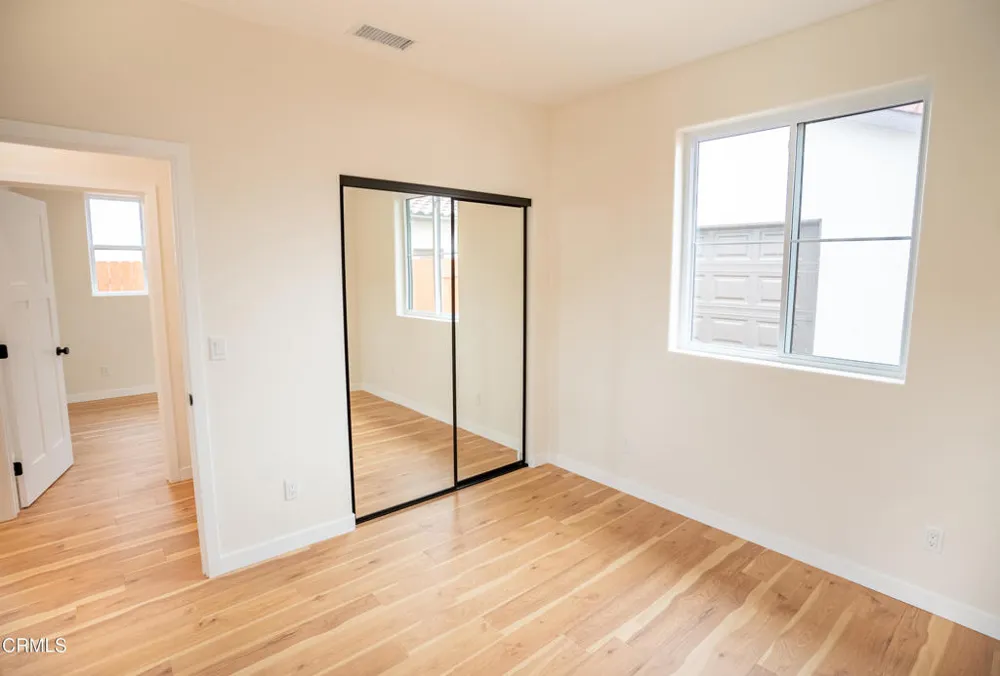 1125 W 2nd Street Oxnard, CA 93030