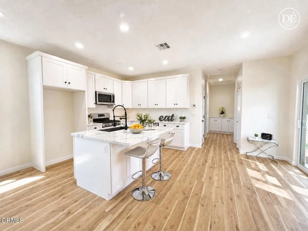 1125 W 2nd Street Oxnard, CA 93030
