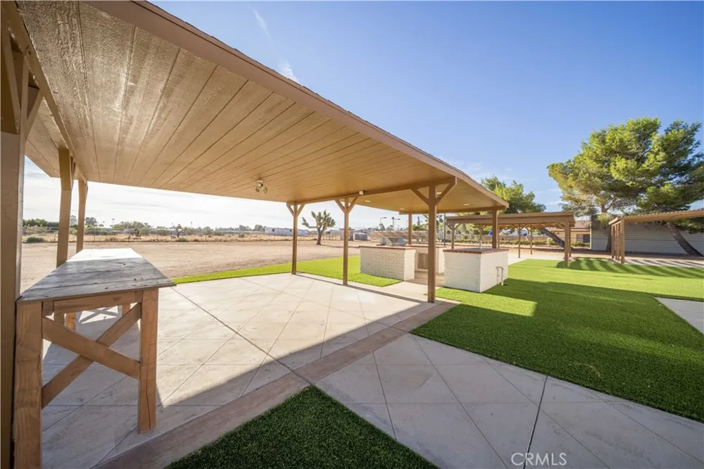 42500 20th W Lancaster, CA 93534